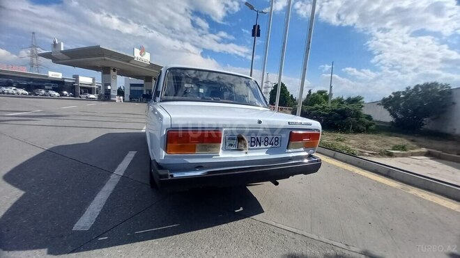 LADA (VAZ) 2107-2