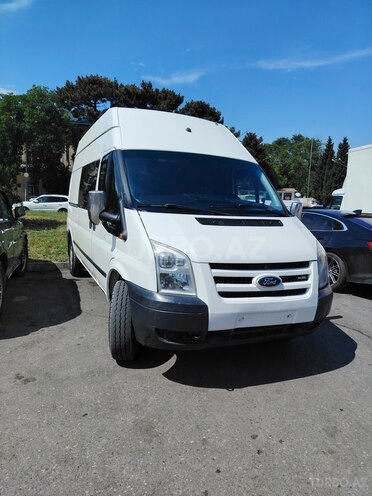 Ford Transit-1