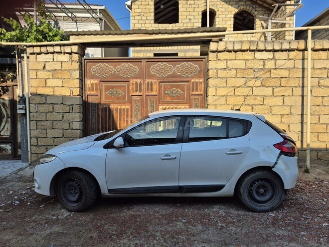 Renault Megane-2