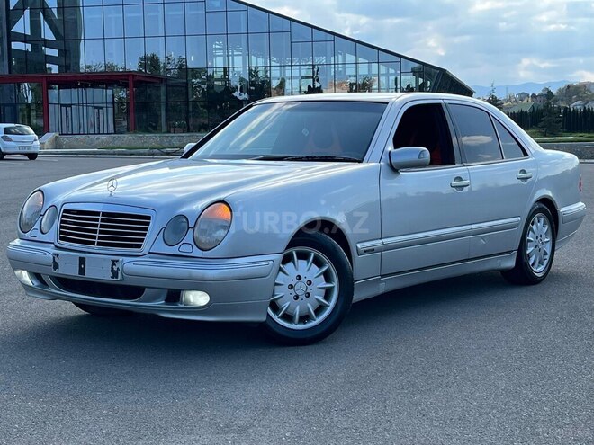 Mercedes E 230-3