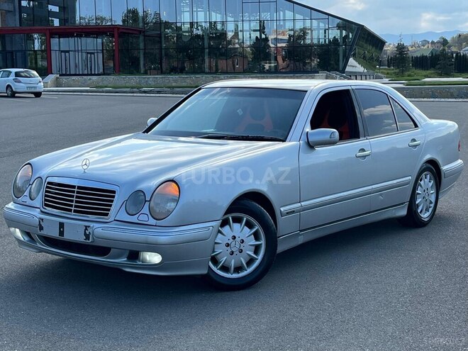 Mercedes E 230-6