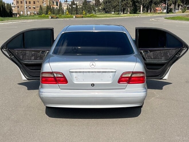Mercedes E 230-16