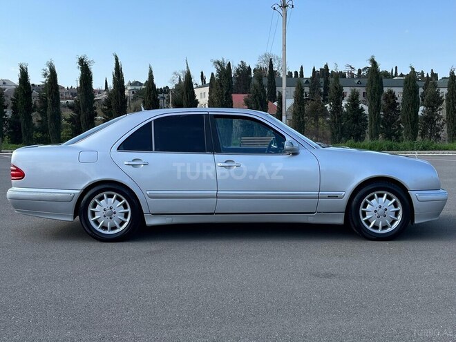Mercedes E 230-15