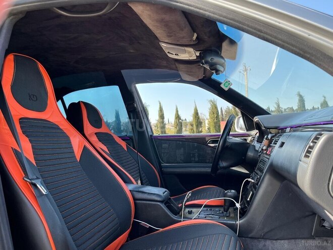 Mercedes E 230-18