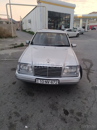 Mercedes 280 E-1
