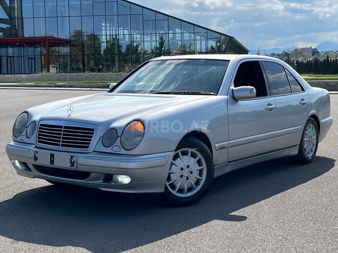 Mercedes E 230-12