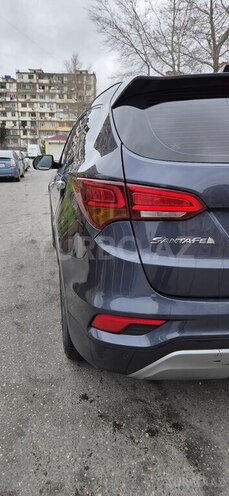 Hyundai Santa Fe-4