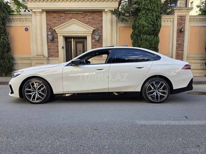 BMW i5-7