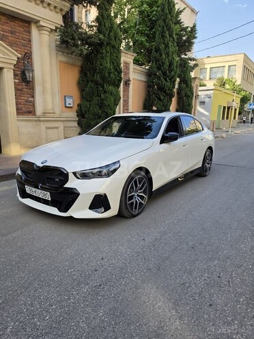 BMW i5-8