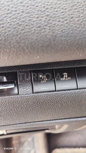 Peugeot 3008-6