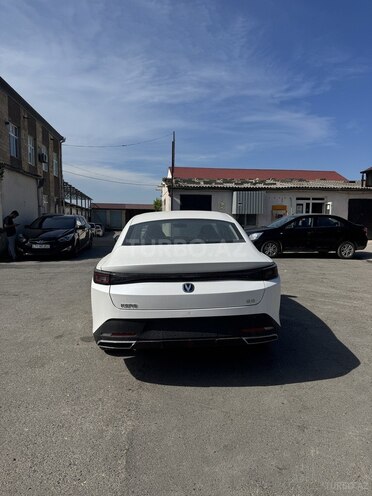 Changan Eado-4