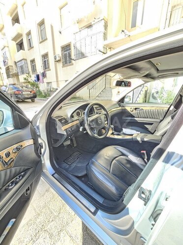 Mercedes E 320-10