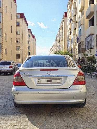 Mercedes E 320-2