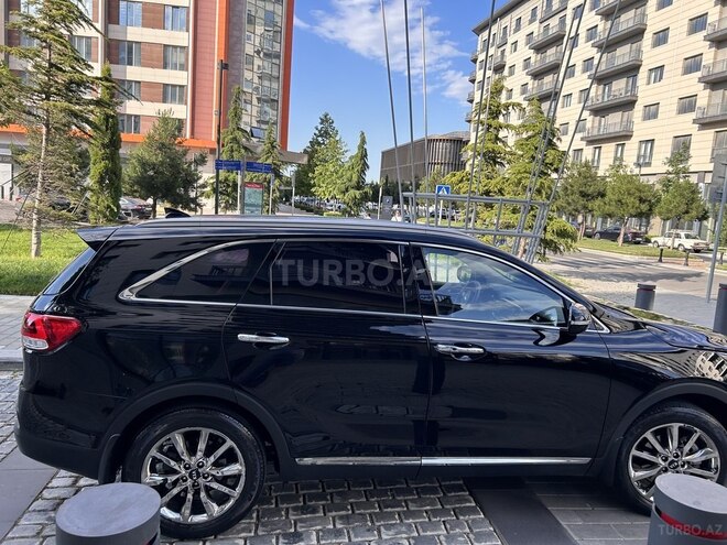 Kia Sorento-9