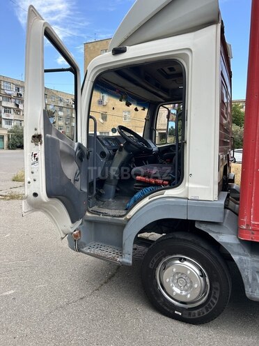 Mercedes Atego 815-10