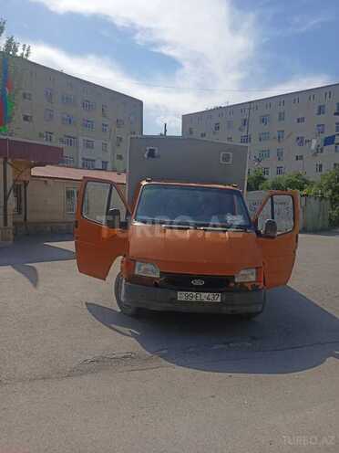 Ford Transit-1