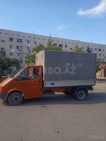 Ford Transit-4