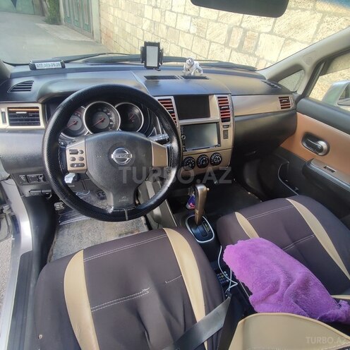 Nissan Tiida-7