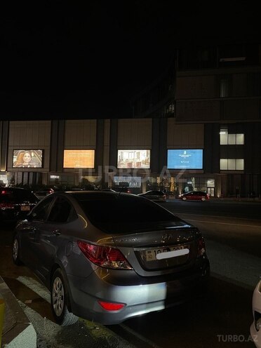 Hyundai Accent-6