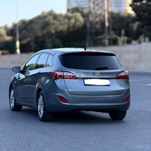 Hyundai i30-8