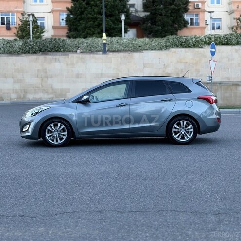 Hyundai i30-6