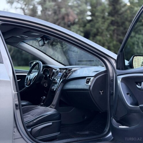 Hyundai i30-11