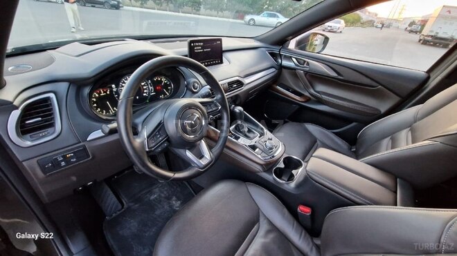 Mazda CX-9-3