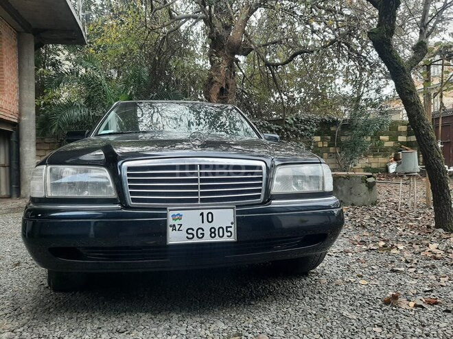 Mercedes C 220-1