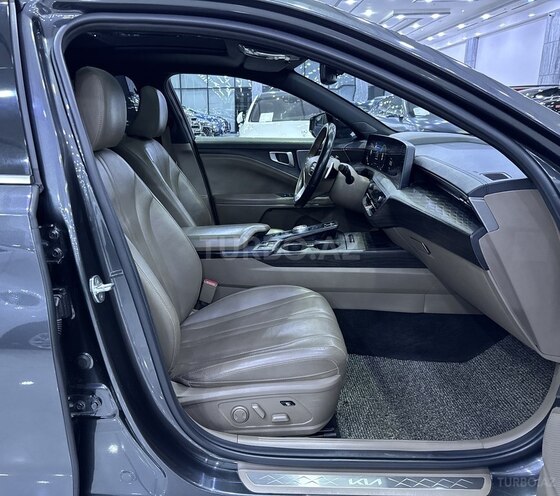 Kia K8-12
