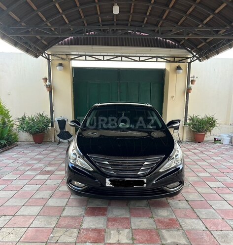 Hyundai Sonata-1
