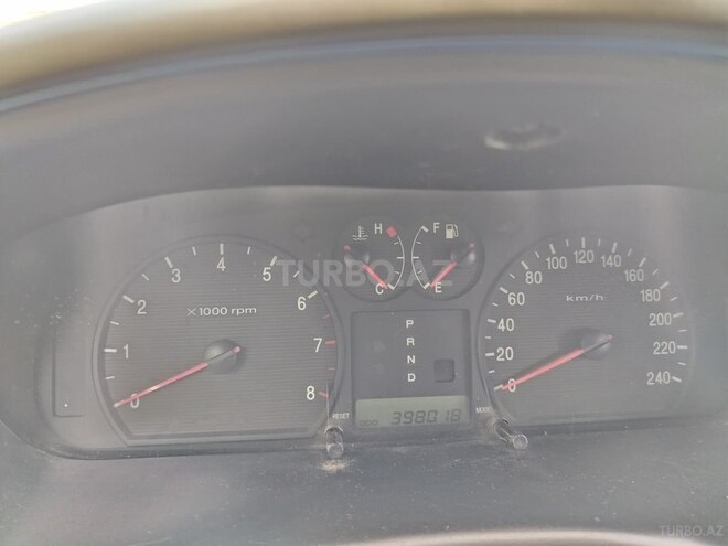 Hyundai Sonata-4
