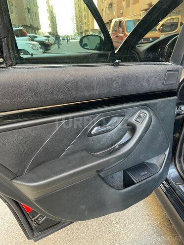 BMW 525-15