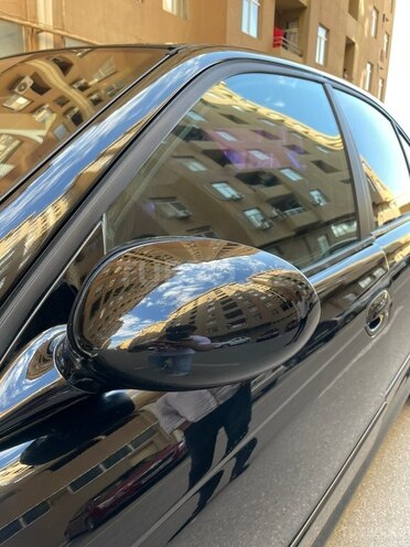 BMW 525-12