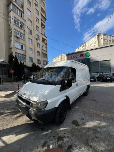 Ford Transit-1