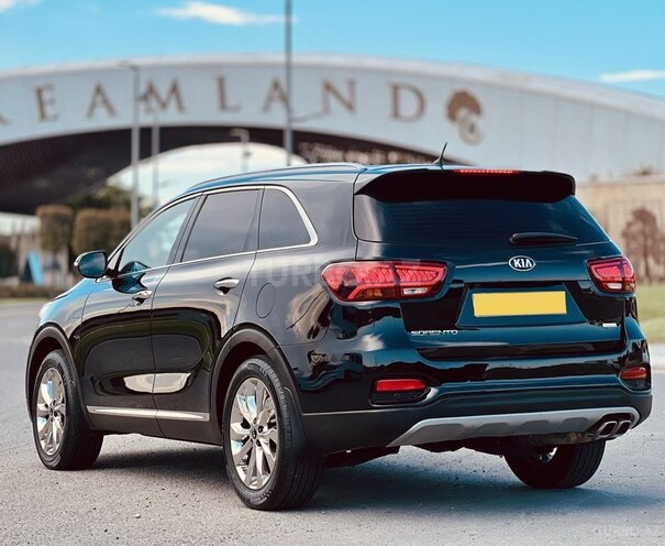 Kia Sorento-8