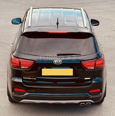 Kia Sorento-13