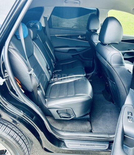 Kia Sorento-17