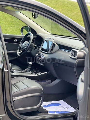 Kia Sorento-18