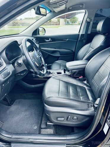 Kia Sorento-15