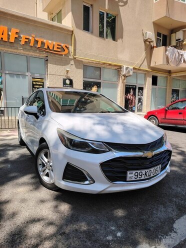 Chevrolet Cruze-1
