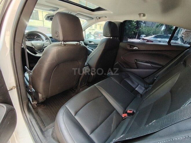 Chevrolet Cruze-8