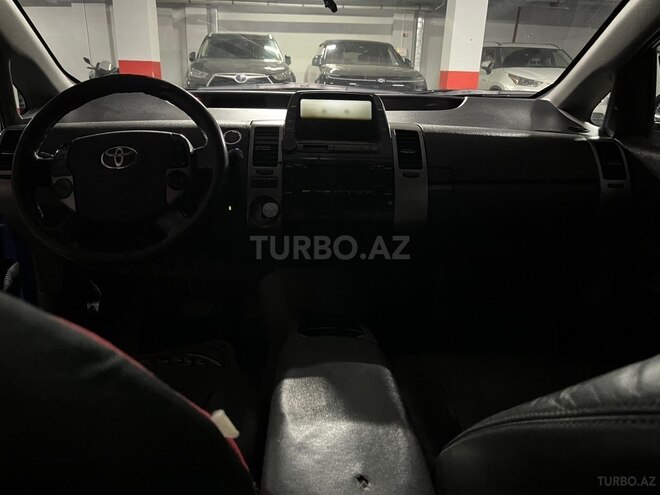 Toyota Prius-7