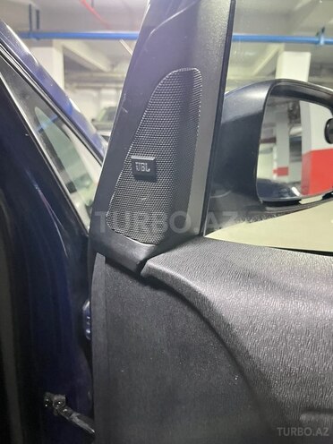 Toyota Prius-10