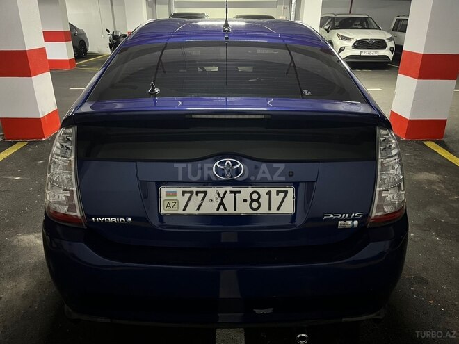 Toyota Prius-4