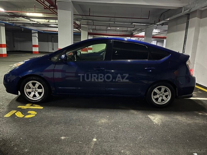 Toyota Prius-3