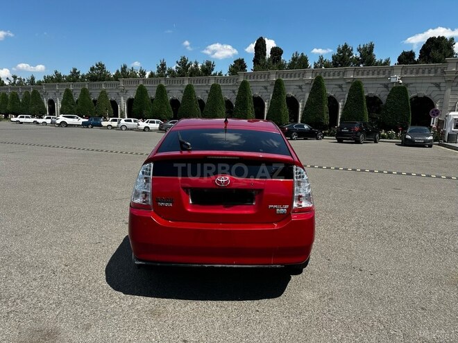 Toyota Prius-3