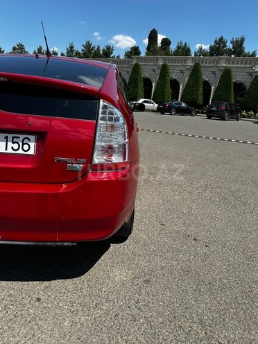 Toyota Prius-2