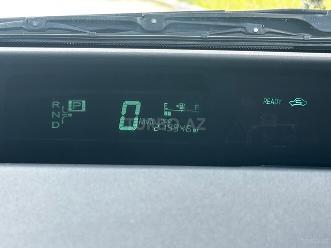 Toyota Prius-9