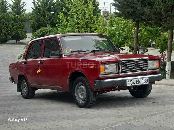 LADA (VAZ) 2107-1