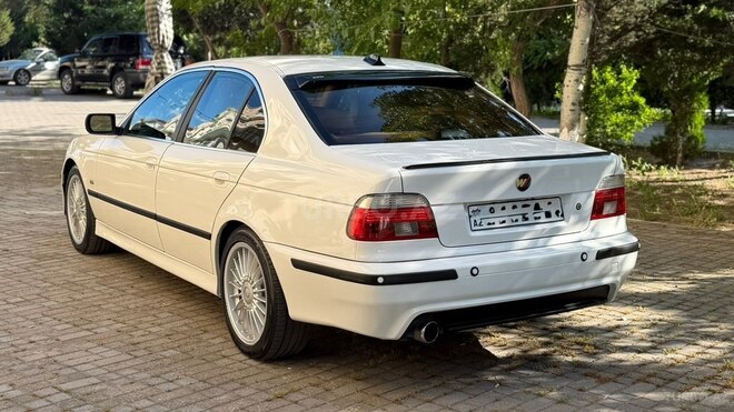 BMW 525-5